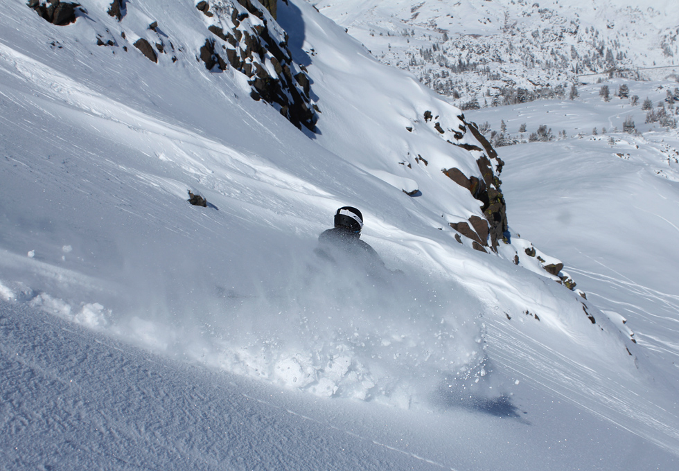 powder skiing